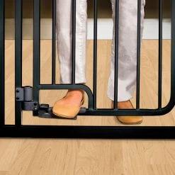 Top Paw® Hands-Free Walk-Through Pet Gate -Pet Essentials Shop 5234901 alt2