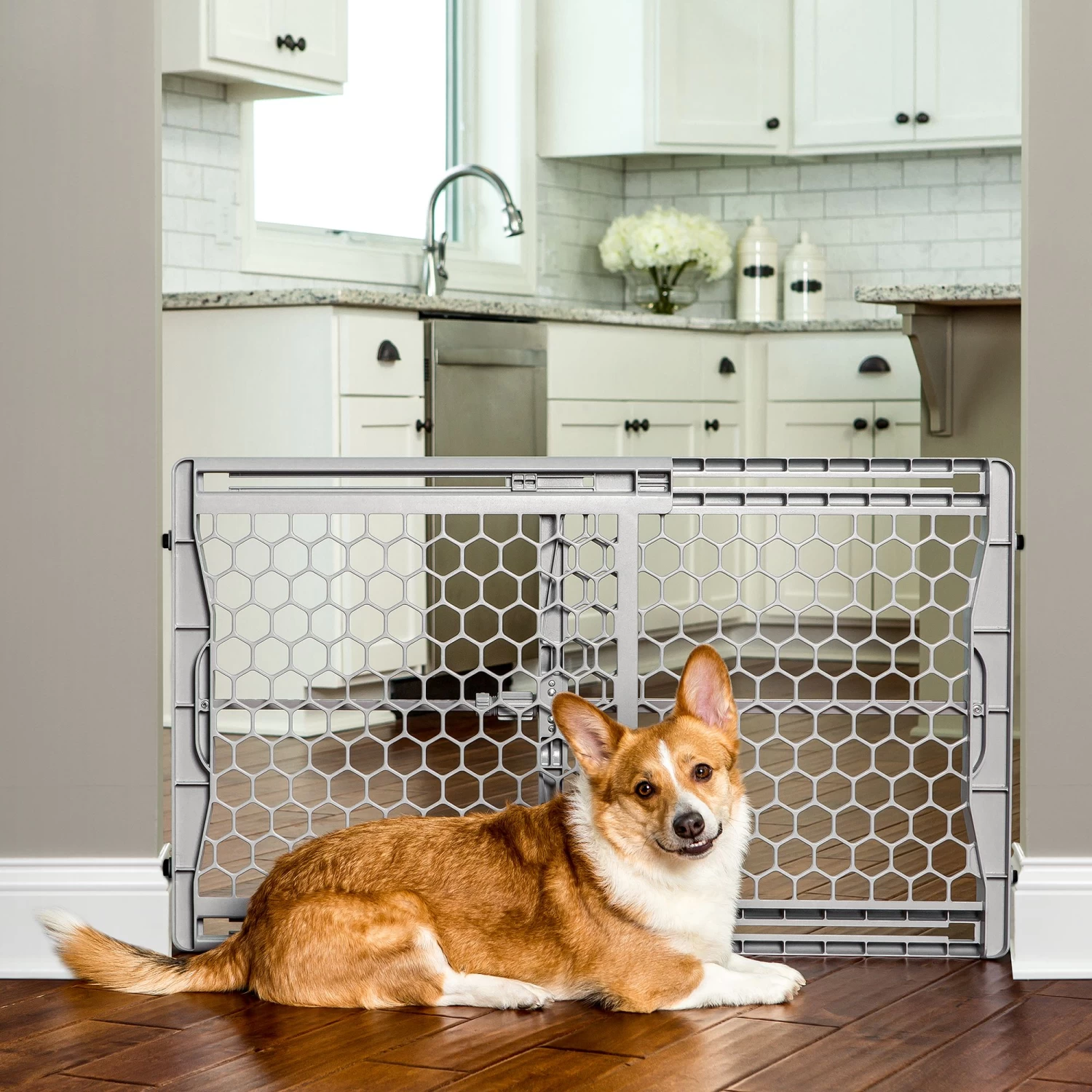Top Paw® Expandable Plastic Pet Gate 4 Top Paw® Expandable Plastic Pet Gate - Image 4