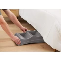 Top Paw® 4-Step Foldable Plastic Steps -Pet Essentials Shop 5343020 alt3