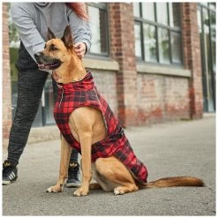 Canada Pooch Thermal Expedition Coat - Red Plaid -Pet Essentials Shop 5343595 alt4